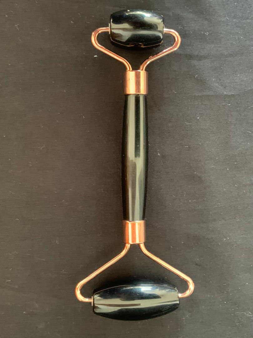 Obsidian Roller