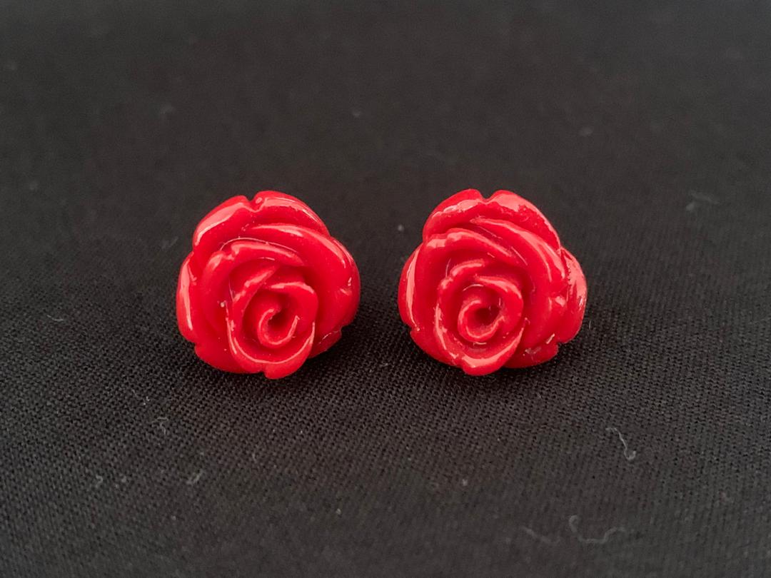 Vermillion Red Rose Earring